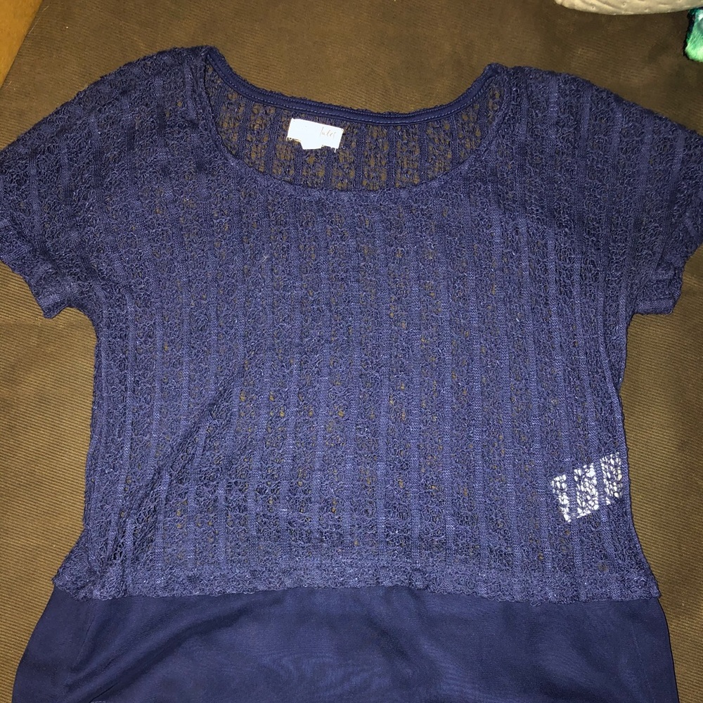 Mesh blue top